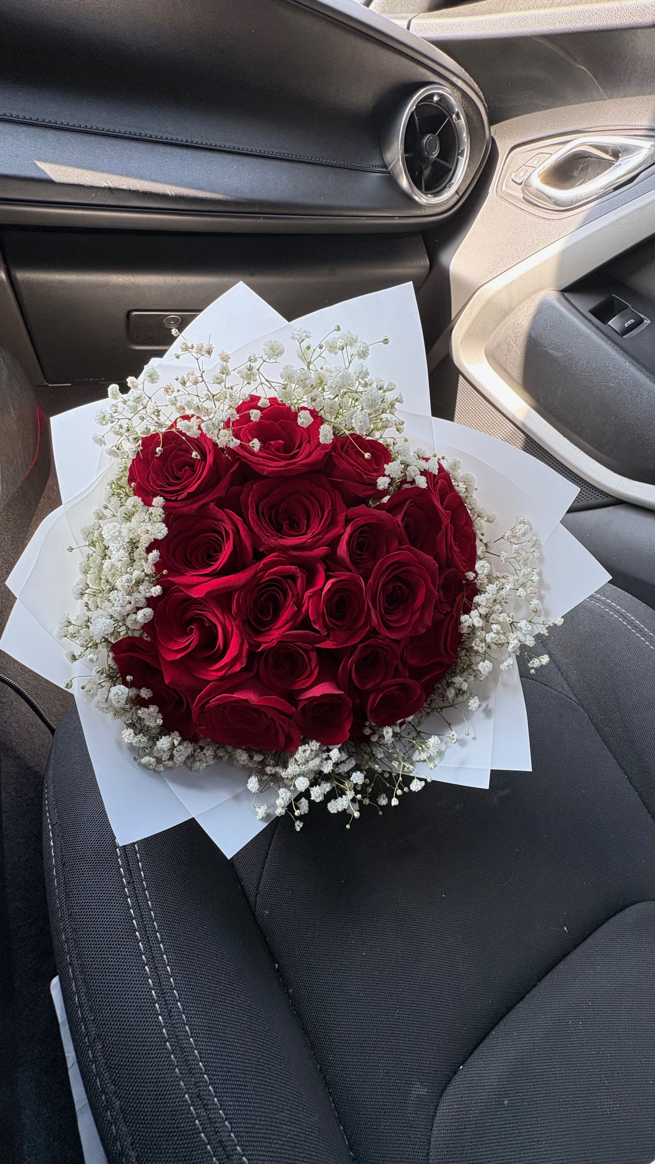 Custom red rose bouquet by Klore Bouquets